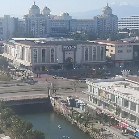 Tesisler Caddesi